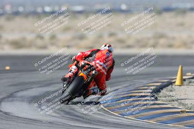 media/Dec-01-2025-Moto Forza (Mon) [[2daa91e15f]]/1-Advanced Group/Session 2 Turn 11 Backside/